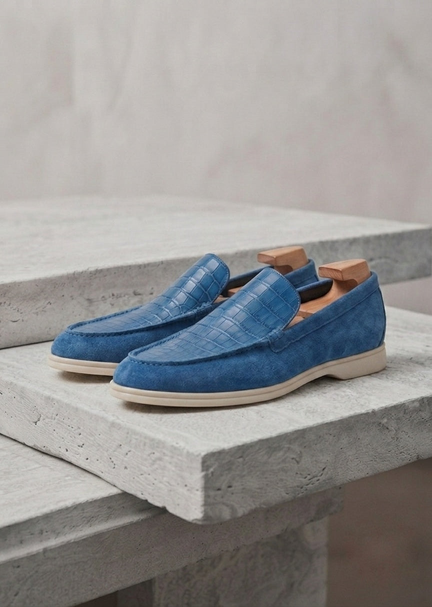 Blue Crocodile-original Suede Loafers
Handcrafted Luxury Footwear with Sleek Wooden Shoe Trees